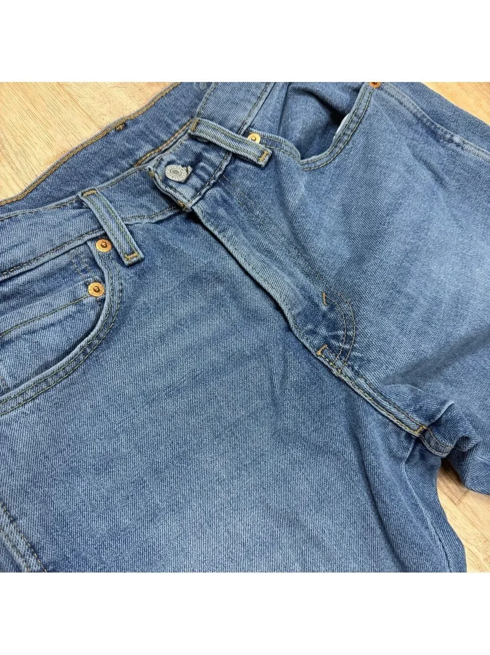 Levi's Medium Wash Straight Blue Jeans Men’s Size 30x30​